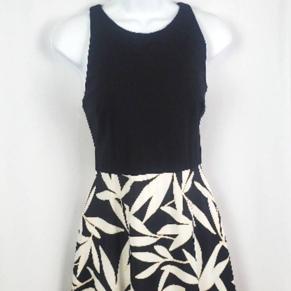 VINCE CAMUTO Dress